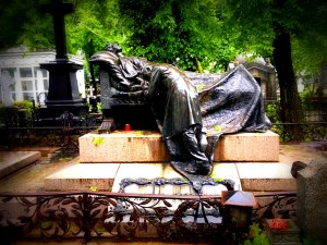 povești din Cimitirul Bellu
